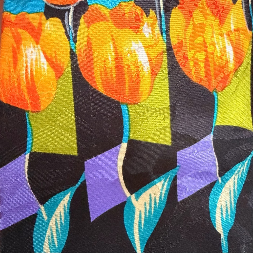 Pattinni 100% Silk Tie Bold Spring Floral Tulip Print Multicolor Italian Necktie - Picture 7 of 7